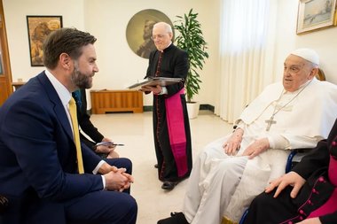 Papa Francisc şi-a petrecut ultima zi a vieţii lucrând, în ciuda indicaţiilor medicilor. "A dat totul, până la capăt"