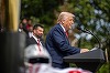 Trump critică Curtea Supremă pentru oprirea deportărilor în temeiul Alien Enemies Act
