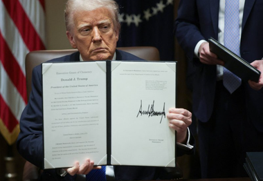Trump emite un decret prin care vrea să deschidă extracţia minieră submarină, inclusiv în ape internaţionale