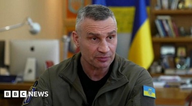 Ucraina ar putea fi nevoită să cedeze teritorii Rusiei pentru a încheia o ”pace temporară” cu Moscova, declară BBC primarul Kievului Vitali Kliciko