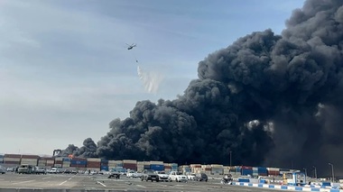Presupusa explozie a unor substanţe chimice în portul Bandar Abbas din Iran a ucis cel puţin 18 persoane, alte peste 700 fiind rănite