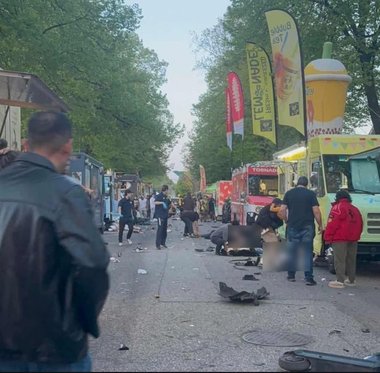 UPDATE - Mai multe persoane au murit, după ce o maşină a intrat în mulţime, în Vancouver. Atacul a avut loc la festivalul Lapu Lapu, care celebrează cultura filipineză