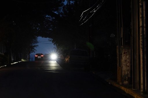 Energia electrică a fost restabilită pentru 2,5 milioane de clienţi din Portugalia / Spania va încerca să restabilească electricitatea la nivel naţional până marţi dimineaţă
