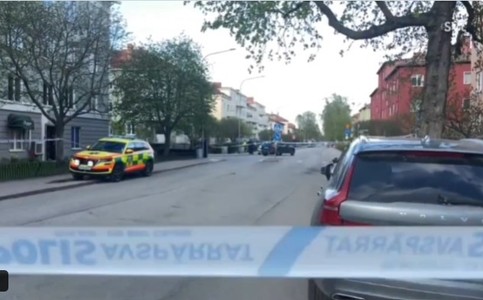 Trei persoane au fost ucise într-un atac armat în Suedia, cel puţin un suspect a reuşit să fugă