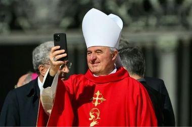 Vaticanul taie semnalul telefoanelor pe timpul Conclavului