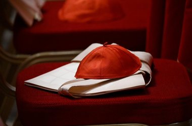 CONCLAV. Cine va fi noul papă? Cardinalii se adună pentru a-l alege în cel mai mare secret pe viitorul pontif