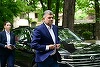 AFP: Un premier interimar în România, unde criza se accentuează