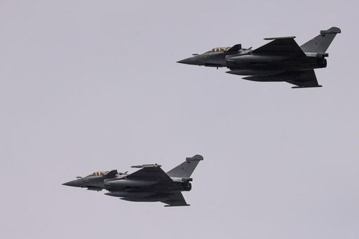 Cinci avioane de vânătoare indiene, între care unele Rafale, doborâte, susţin surse pakistaneze