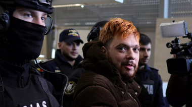 Un bărbat suspectat că ar fi organizat fuga în România a traficantului Mohamed Amra a fost repatriat marţi în Franţa