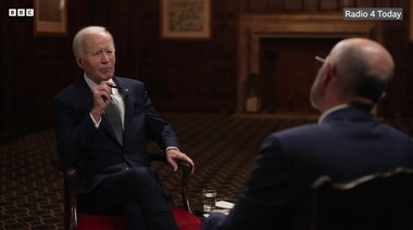 Trump îl linişteşte pe Putin făcând presiuni asupra Ucrainei, spune Biden într-un interviu la BBC. Cine crede că liderul de la Kremlin îşi va opri războiul în schimbul unor teritorii este „doar prost”, afirmă fostul preşedinte american