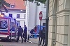 UPDATE-Un tânăr polonez decapitează cu toporul o femeie în Universitatea din Varşovia. Atacatorul, arestat după ce răneşte altă persoană. Victima era ”o angajată administrativă a universităţii”, anunţă procuratura