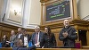Parlamentul ucrainean ratifică Acordul ”istoric” al Mineralelor cu SUA, care va permite Ucrainei ”să beneficieze de un nou ajutor militar”, anunţă ministrul ucrainean al Economiei Iulia Svîrîdenko. ”Acordul nu meţionează nicio datorie, ci doar noi investi