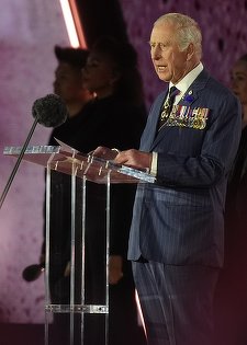 Regele Charles face apel la pace la nivel mondial, în timpul discursului care a marcat sfârşitul a patru zile de comemorări pentru a 80-a aniversare a Zilei Victoriei în Europa