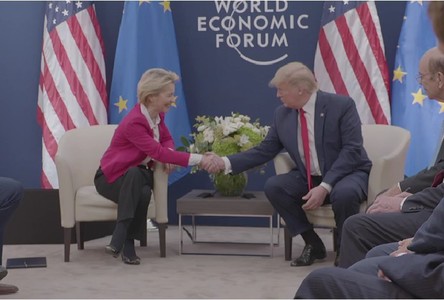 Războiul tarifelor: Trump speră să o întâlnească pe „fantastica” Ursula von der Leyen, care îi răspunde: „Îmi plac complimentele”