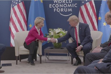 Războiul tarifelor: Trump speră să o întâlnească pe „fantastica” Ursula von der Leyen, care îi răspunde: „Îmi plac complimentele”