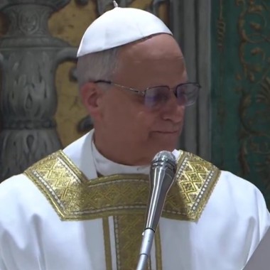 La prima sa slujbă ca papă, Leon al XIV-lea deplânge declinul credinţei şi vrea ca Biserica să fie „un far care să lumineze nopţile întunecate”