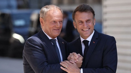Putin este ”de partea războiului”, acuză Macron la Nancy, alături de Tusk, şi evocă ”dimensiunea europeană” a disuasiunii nucleare franceze 