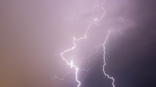 Zboruri perturbate de ploi diluviene pe Aeroportul Roissy-Charles de Gaulle 