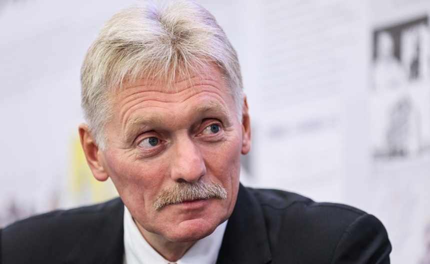 Kremlinul respinge ultimatumul dat Moscovei de Kiev şi aliaţii săi drept ”inacceptabil”. ”Limbajul ultimatumurilor îi este inacceptabil Rusiei, el nu convine. Nu poţi să vorbeşti în acest fel Rusiei”. Propunerea lui Putin, susţinută internaţional