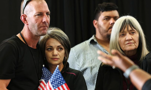 Zeci de sud-africani albi sosesc în SUA în cadrul planului Trump pentru refugiaţi
