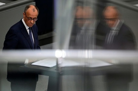 Merz le cere europenilor şi americanilor, în discursul de politică generală, în Bundestag, să refuze o ”pace dictată” de Rusia Ucrainei şi ca Ucraina să nu fie obligată să facă concesii teritoriale. El vrea cea mai puternică armată din Europa