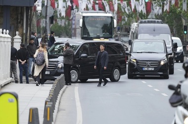 O întâlnire la Palatul Dolmabahçe, la Istanbul, între Ucraina, Turcia şi SUA a început. Ucrainenii s-au întâlnit cu oficiali europeni şi Keith Kellogg înaintea unor negocieri cu Rusia
