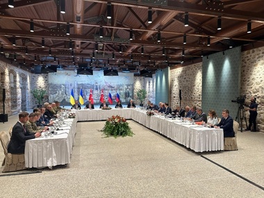 Rusia şi Ucraina negociază la Istanbul pentru prima oară din primăvara lui 2022. Ankara cere un armistiţiu. Rubio cere ca ”masacrul să înceteze” în Ucraina. O întâlnire Putin-Trump privind Ucraina, ”cu siguranţă necesară”, apreciază Kremlinul