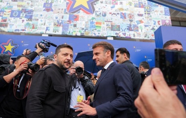 Zelenski regretă, la un summit CPE, la Tirana, că lui Putin ”i-a fost frică” să vină la negocieri directe în Turcia. Rusia nu vrea un armistiţiu, estimează macron şi cere ”presiuni sporite”