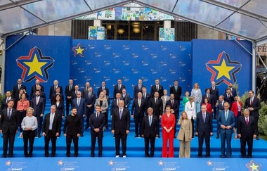 Macron: ”Amestecuri” în viitoarele alegeri din Europa, în România, ”subminează integritatea democraţiilor noastre”