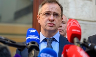 Rusia şi Ucraina au discutat la Istanbul despre un armistiţiu, o întâlnire Putin-Zelenski şi un schimb ”masiv” de câte 1.000 de prizonieri ”în zilele următoare”, anunţă Vladimir Medinski. Rusia, ”mulţumită” de rezultat şi ”pregătită să continue contactele”