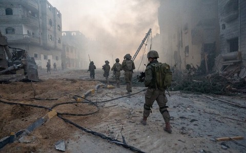 Gaza: Cel puţin 24 de palestinieni au fost ucişi după un raid aerian israelian la Khan Younis
