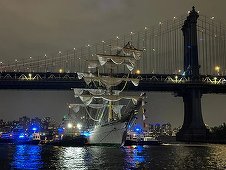 UPDATE - 22 de persoane au fost rănite, după ce o navă de antrenament a Marinei mexicane a lovit podul Brooklyn, din New York - VIDEO