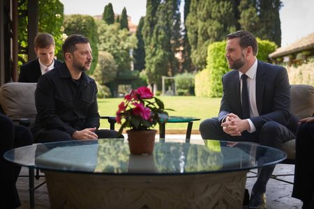 Zelenski spune că a discutat cu Vance şi Rubio despre negocierile de pace de la Istanbul