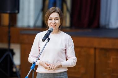 Maia Sandu, primul lider străin care îl felicită pe Nicuşor Dan: „România, mergem împreună cu încredere pe drumul european!”