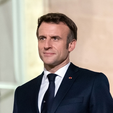 Emmanuel Macron l-a sunat pe Nicuşor Dan: „În pofida numeroaselor încercări de manipulare, românii au ales în această seară democraţia, statul de drept şi Uniunea Europeană” / Alte reacţii internaţionale