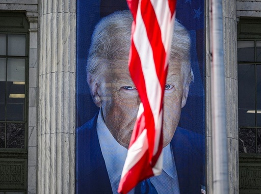 ”Invitaţia cea mai exclusivă din lume”. Trump le oferă joi un dineu cumpărătorilor memecoin-ului său $TRUMP şi provoacă scandal 