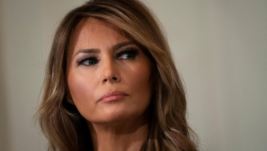 Melania Trump spune că noua lege privind pornografia din răzbunare va proteja copiii online
