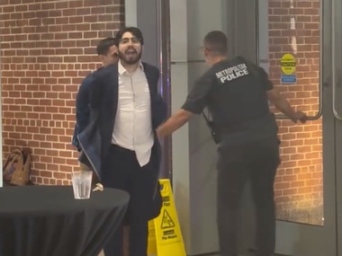Suspectul în cazul uciderii celor doi asistenţi ai ambasadei Israelului de la Washington a fost pus sub acuzare. Ce se ştie despre el