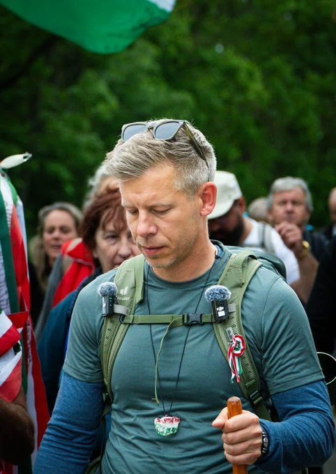 Liderul opoziţiei din Ungaria Peter Magyar a trecut graniţa în România. El a plecat la 14 mai în marş spre Transilvania