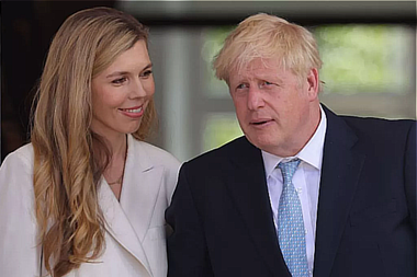 Fostul premier britanic Boris Johnson şi soţia sa au anunţat naşterea celui de-al patrulea lor copil
