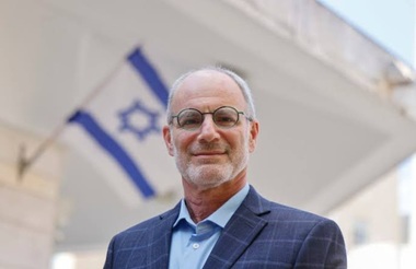 Ambasadorul Israelului în SUA, Yechiel Leiter, un fost consilier al lui Netanyahu şi colonist în Cisiordania ocupată, convocat la Ministerul israelian de Externe după ce acuză opoziţia de ”crimă rituală” împotriva lui Netanyahu