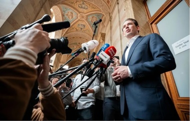 Fostul cancelar conservator austriac Sebastian Kurz, achitat în apel de acuzaţii de mărturie falsă. Pedeapsa fostului său şef de cabinet, de şase luni cu suspendare, menţinută. Ancheta cu privire la deturnări de fonduri continuă