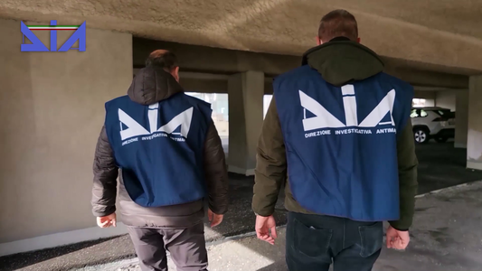 Mafia din Italia renunţă la rivalităţi pentru a-şi uni forţele, potrivit unui raport