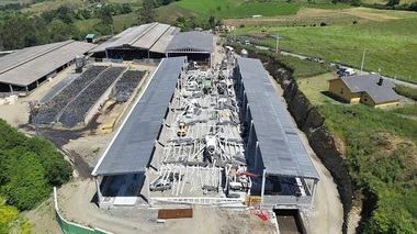 Trei morţi şi trei răniţi în nordul Spaniei, în urma surpării unui hangar agricol în Asturia