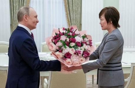 Văduva lui Shinzo Abe, Akie Abe, se întâlneşte cu Putin după ce s-a întâlnit cu Trump