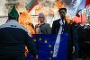 Jumătate dintre bulgari nu vor în zona euro, într-o ţară în care furia creşte, alimentată de manifestaţii ale naţionaliştilor şi dezinformare. ”Adoptarea euro ar însemna îmbacarea pe Titanic”