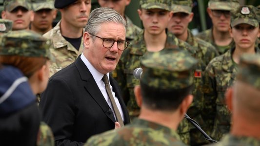 Marea Britanie îşi revizuieşte strategia de apărare pentru a deveni „pregătită de război”. Printre măsurile avute în vedere, Londra îşi va extinde flota de submarine de atac cu propulsie nucleară