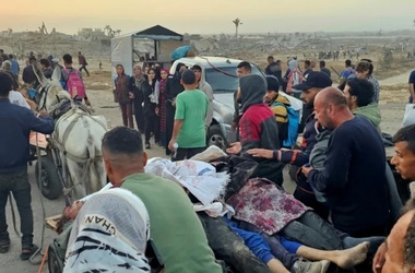 ONU cere o anchetă independentă după uciderea a cel puţin 31 de persoane la centrul umanitar de la Rafah. Ce puţin 14 morţi, inclusiv şase copii şi trei femei, într-un bombardament la Jabalia, anunţă Apărarea Civilă din Fâşia Gaza. Ale peste 20 de persoane, sub dărâmături