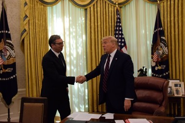 Bloombeg: Administraţia Trump face presiuni asupra Serbiei şi altor ţări din Balcani să preia imigraţi expulzaţi de SUA