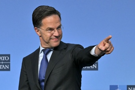 Secretarul general al NATO Mark Rutte cere, la  o conferinţă Chatham House, creşterea cu 400% a capacităţilor aeriene şi antirachetă ale Alianţei, ”mii de vehicule blindate şi tancuri suplimentare, milioane de obuze de artilerie în plus”